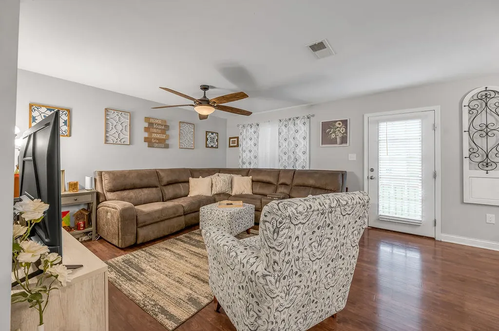 109 Dallas Drive Nicholasville KY 40356