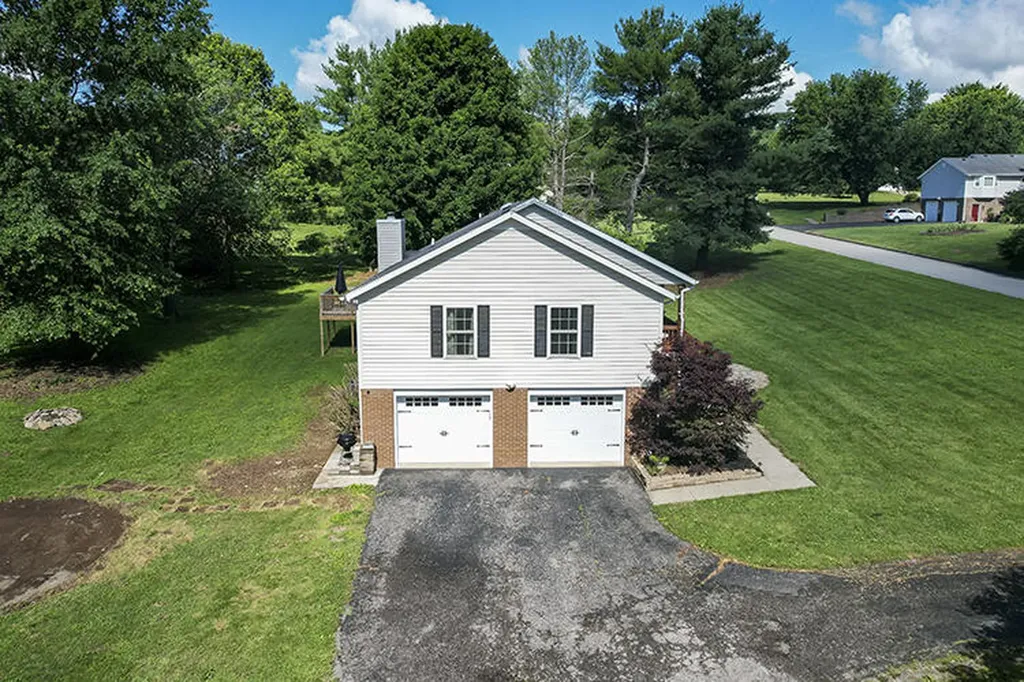 709 Yukon Avenue Danville KY 40422