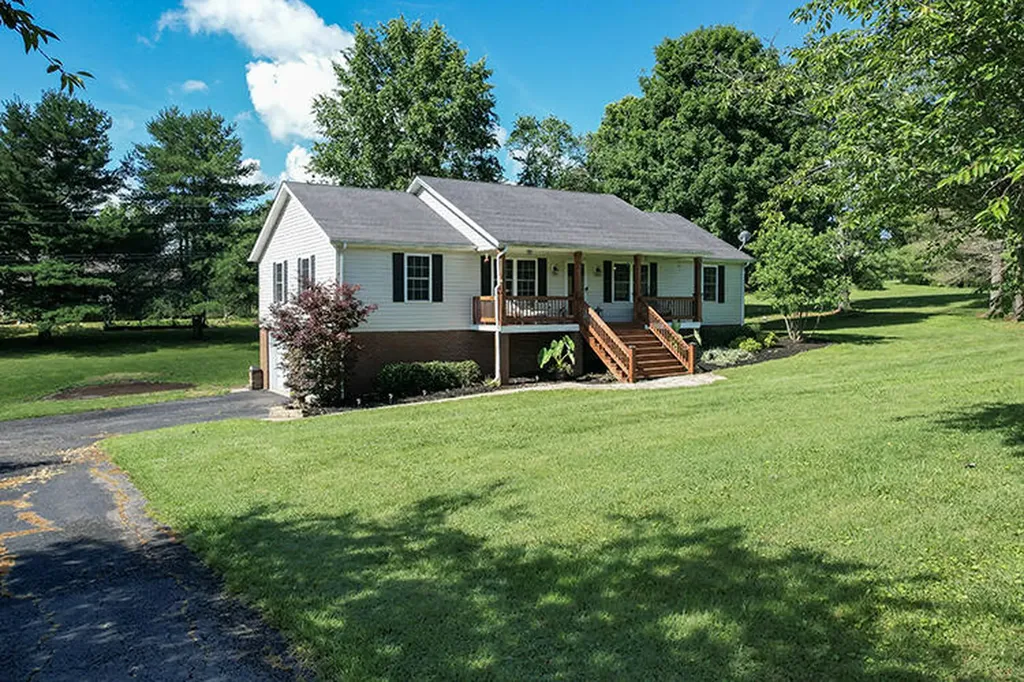 709 Yukon Avenue Danville KY 40422
