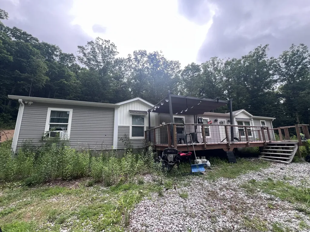 971 Ky-577 Annville KY 40402