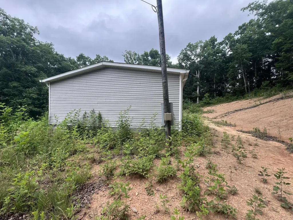 971 Ky-577 Annville KY 40402