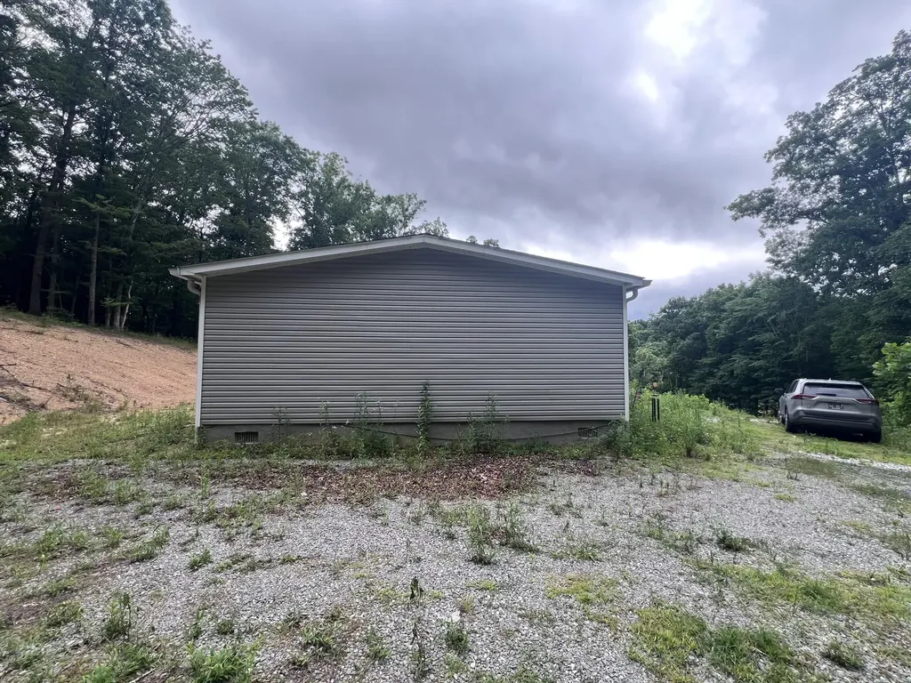 971 Ky-577 Annville KY 40402