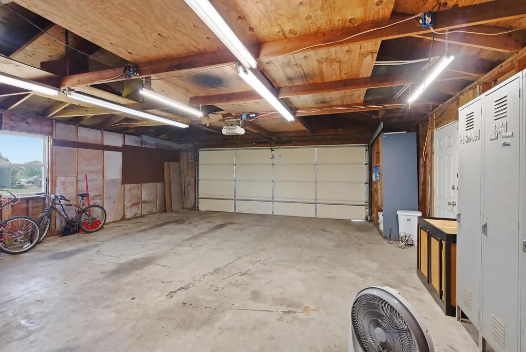 1558 Keith Road Hodgenville KY 42748