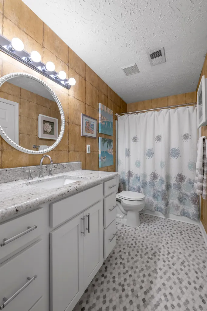 130 Carriage Lane Midway KY 40347