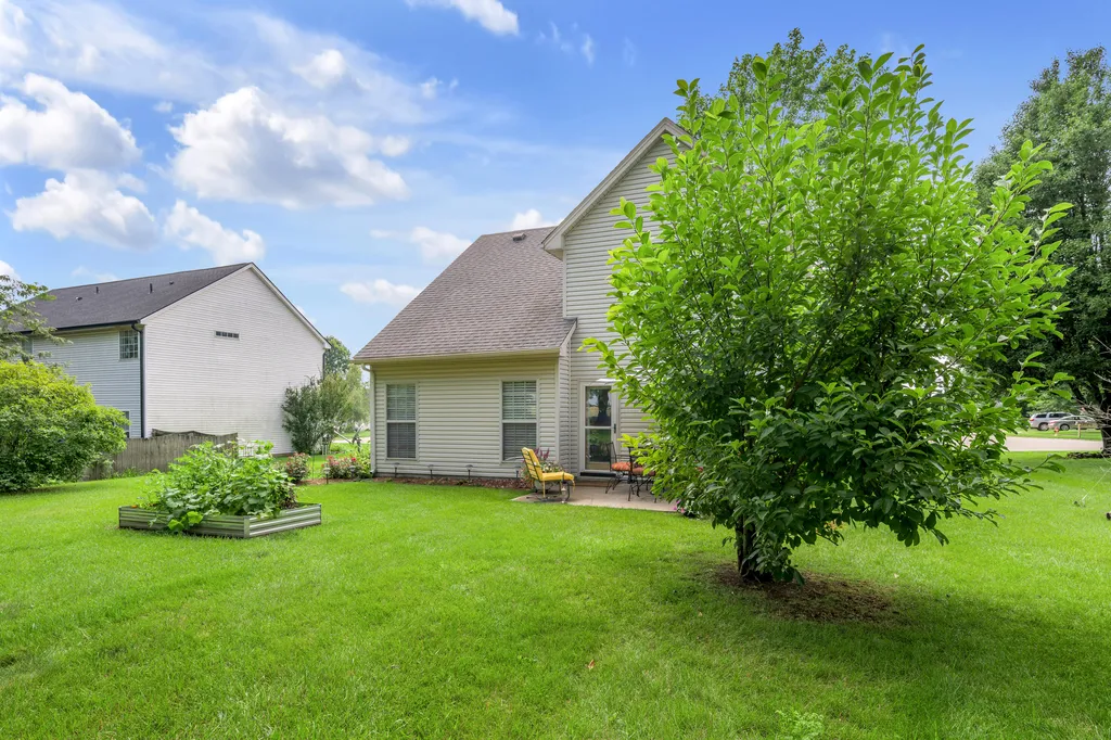 130 Carriage Lane Midway KY 40347