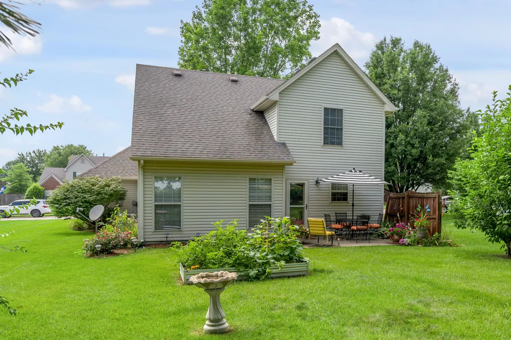 130 Carriage Lane Midway KY 40347