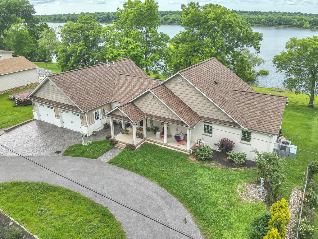 1255 Stiles Landing Paducah KY 42003