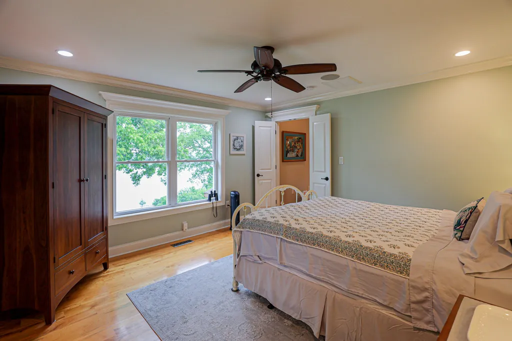 1255 Stiles Landing Paducah KY 42003