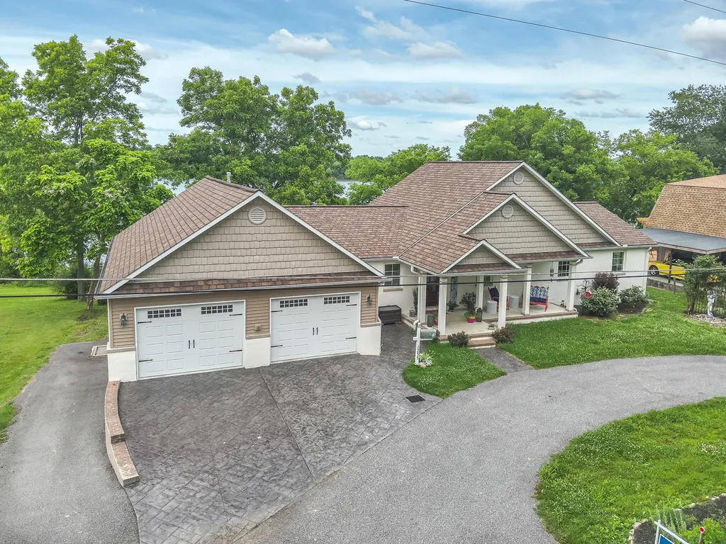 1255 Stiles Landing Paducah KY 42003