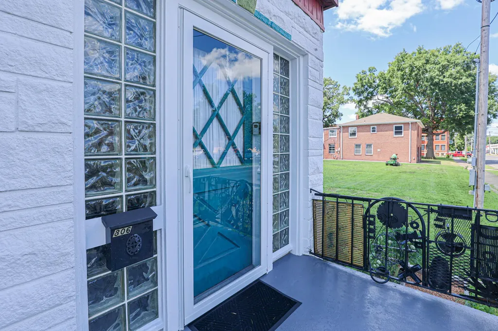 806 Jefferson Street Paducah KY 42001
