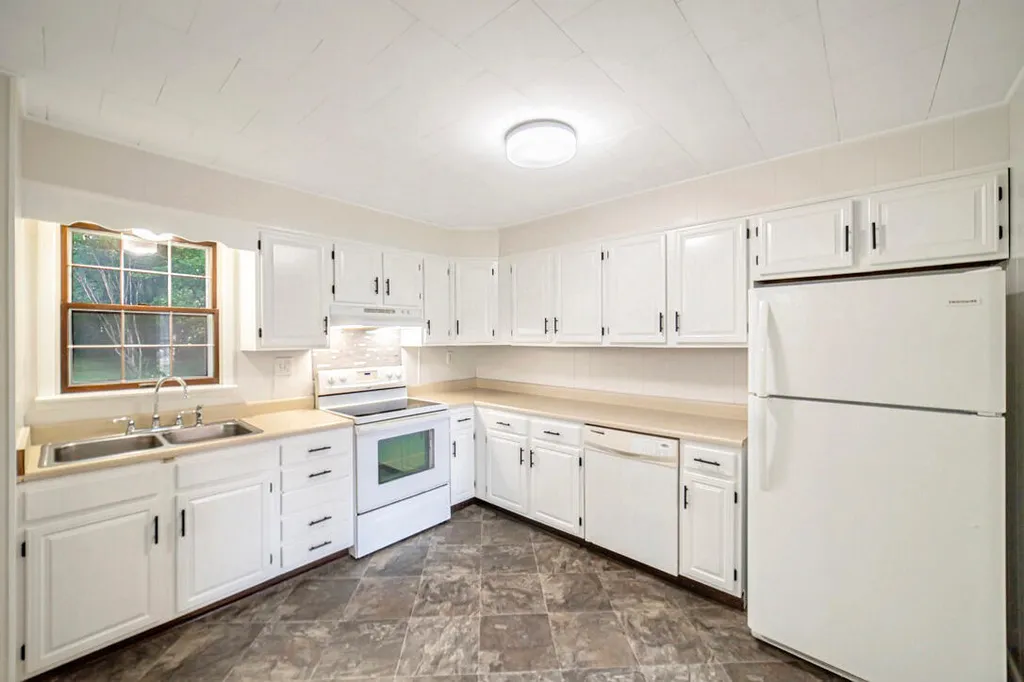 6545 Clinton Road Paducah KY 42001