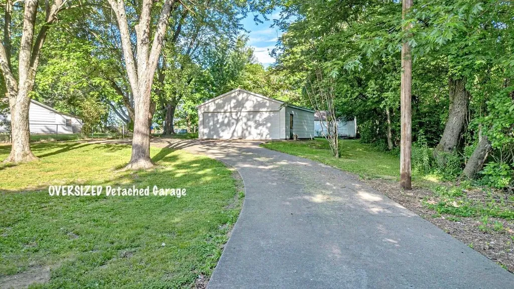 6545 Clinton Road Paducah KY 42001