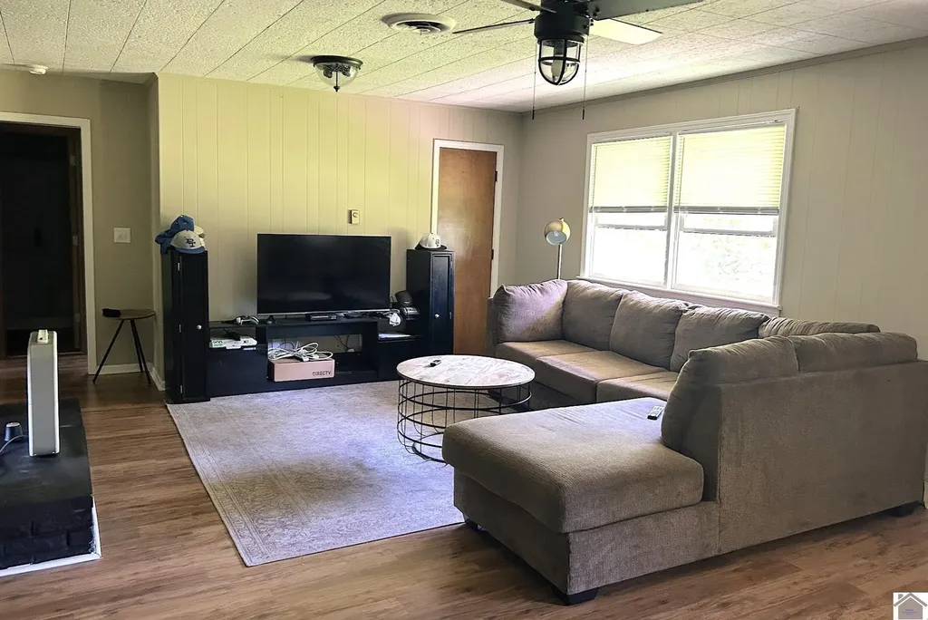 190 & 192 Pecan Drive Paducah KY 42001