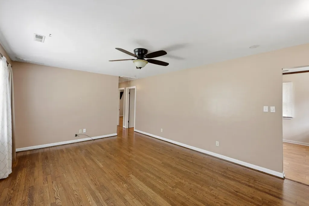 1008 Della Drive Lexington KY 40504