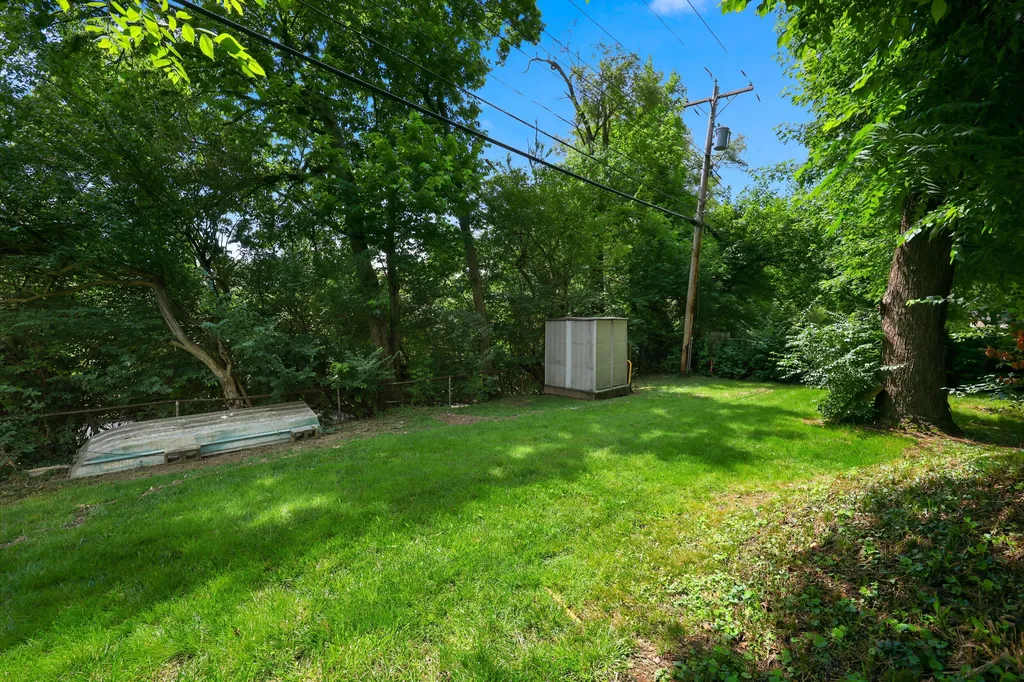 1008 Della Drive Lexington KY 40504