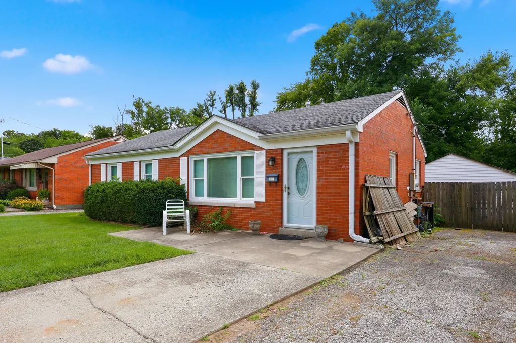 1008 Della Drive Lexington KY 40504