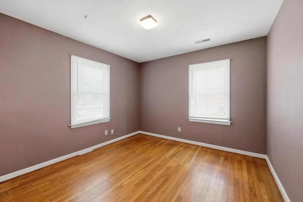 1008 Della Drive Lexington KY 40504