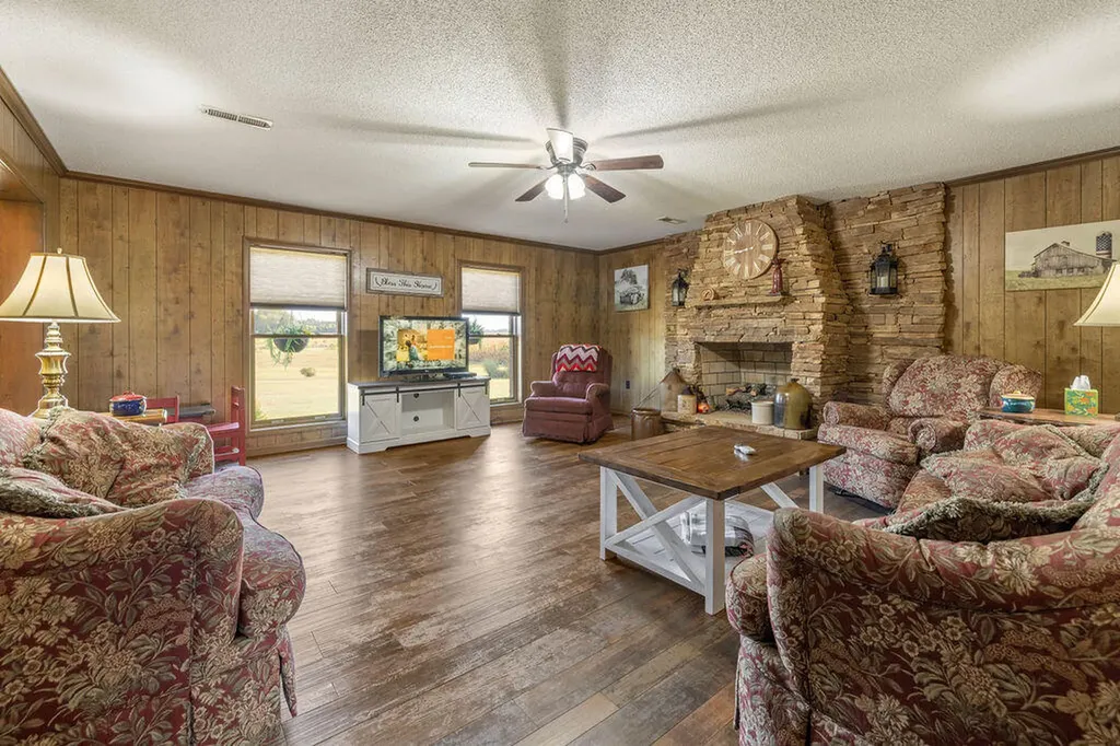 363 Grant Road Murray KY 42071