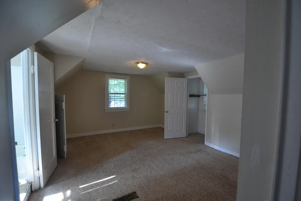 324 N East Street Harrodsburg KY 40330