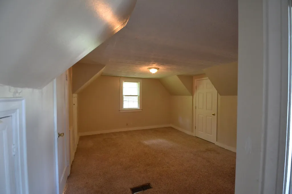 324 N East Street Harrodsburg KY 40330