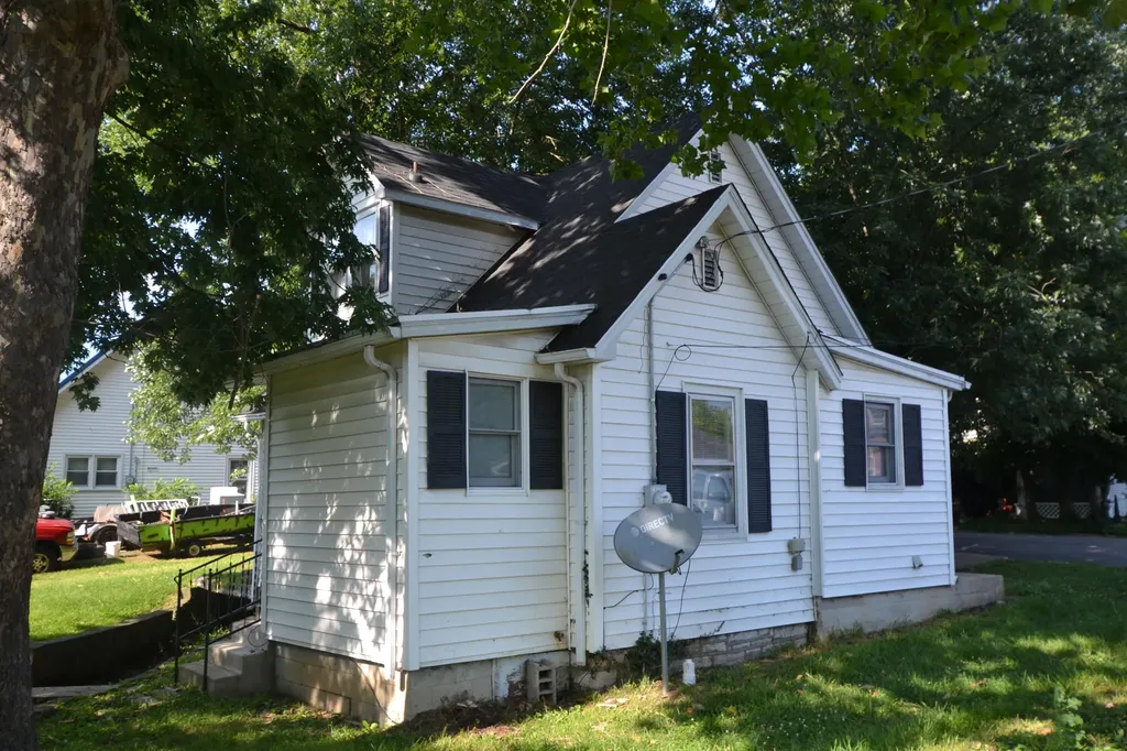 324 N East Street Harrodsburg KY 40330