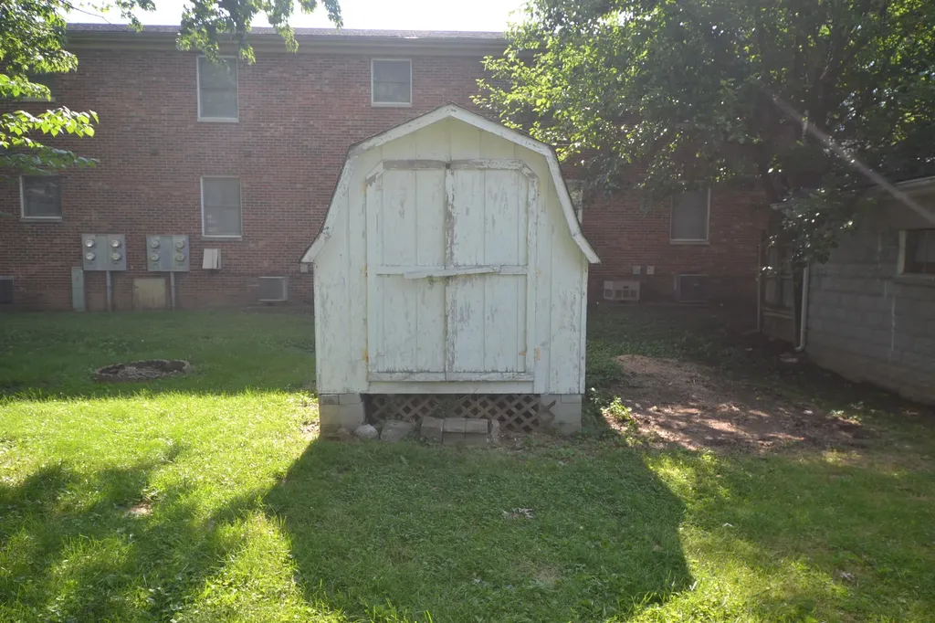 324 N East Street Harrodsburg KY 40330
