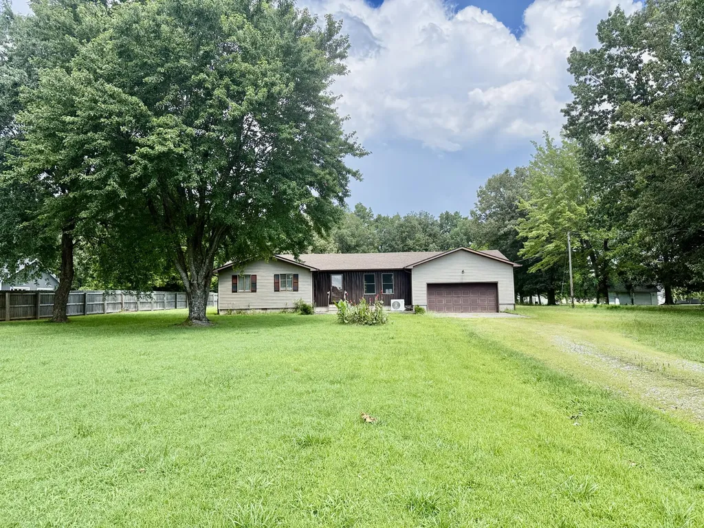 2158 U.s. 68 Benton KY 42025