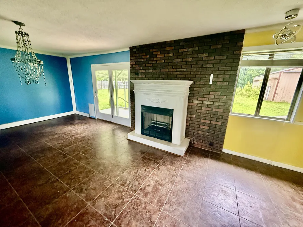 2158 U.s. 68 Benton KY 42025