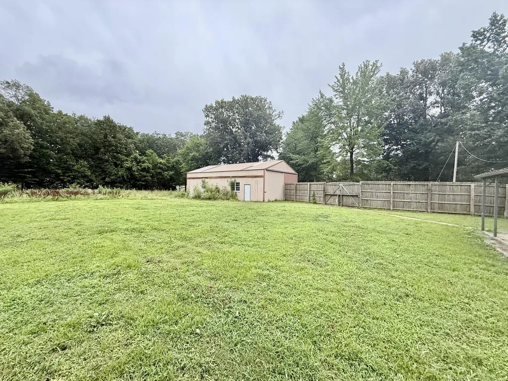 2158 U.s. 68 Benton KY 42025