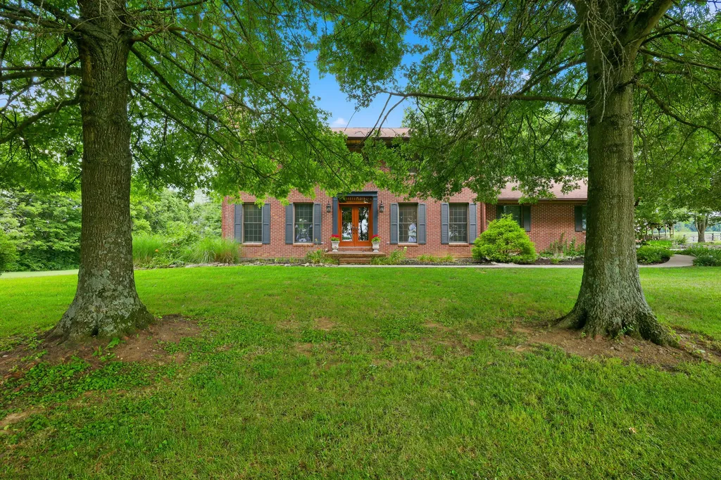 8021 Day Pike Maysville KY 41056