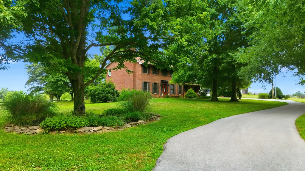 8021 Day Pike Maysville KY 41056
