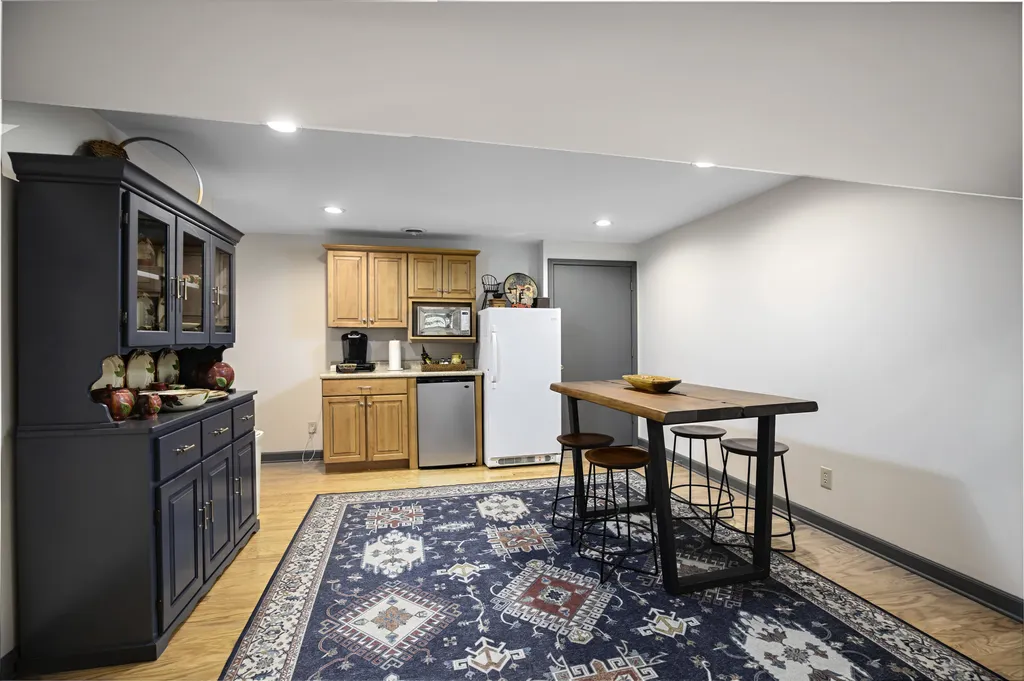 203 W Eagle Road Versailles KY 40383