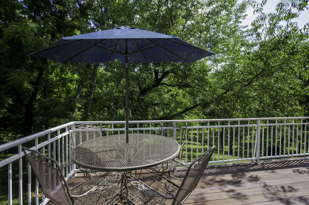 203 W Eagle Road Versailles KY 40383