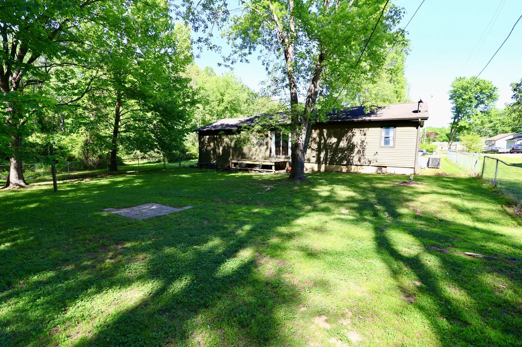 5701 Oakhaven Drive Paducah KY 42003