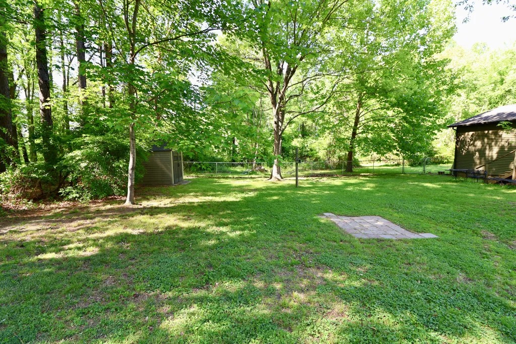 5701 Oakhaven Drive Paducah KY 42003