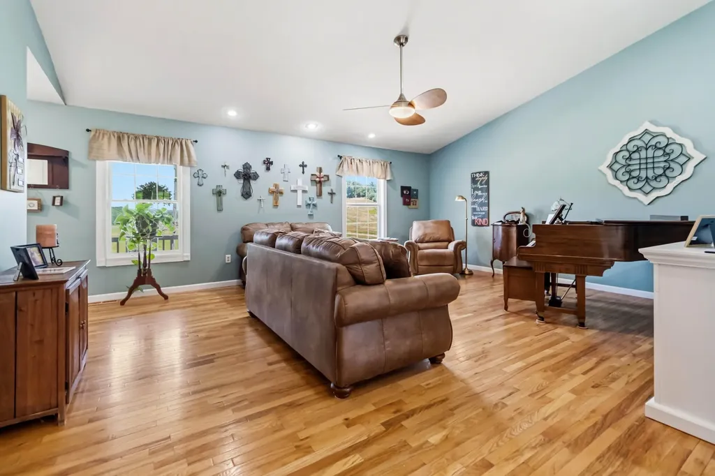 2189 Key 3436 Corbin KY 40701