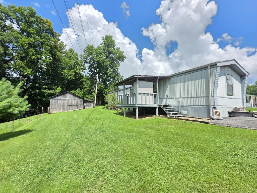 91 Blakley Subdivision Road London KY 40741