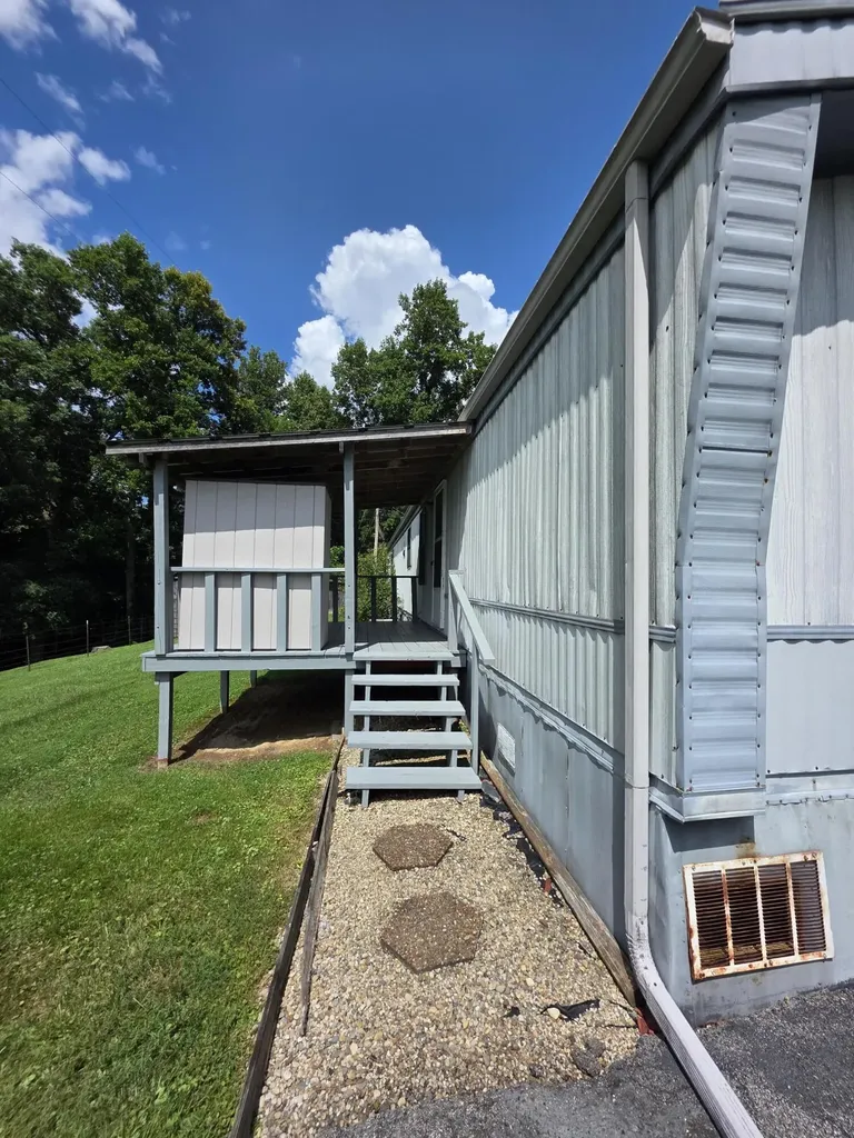 91 Blakley Subdivision Road London KY 40741