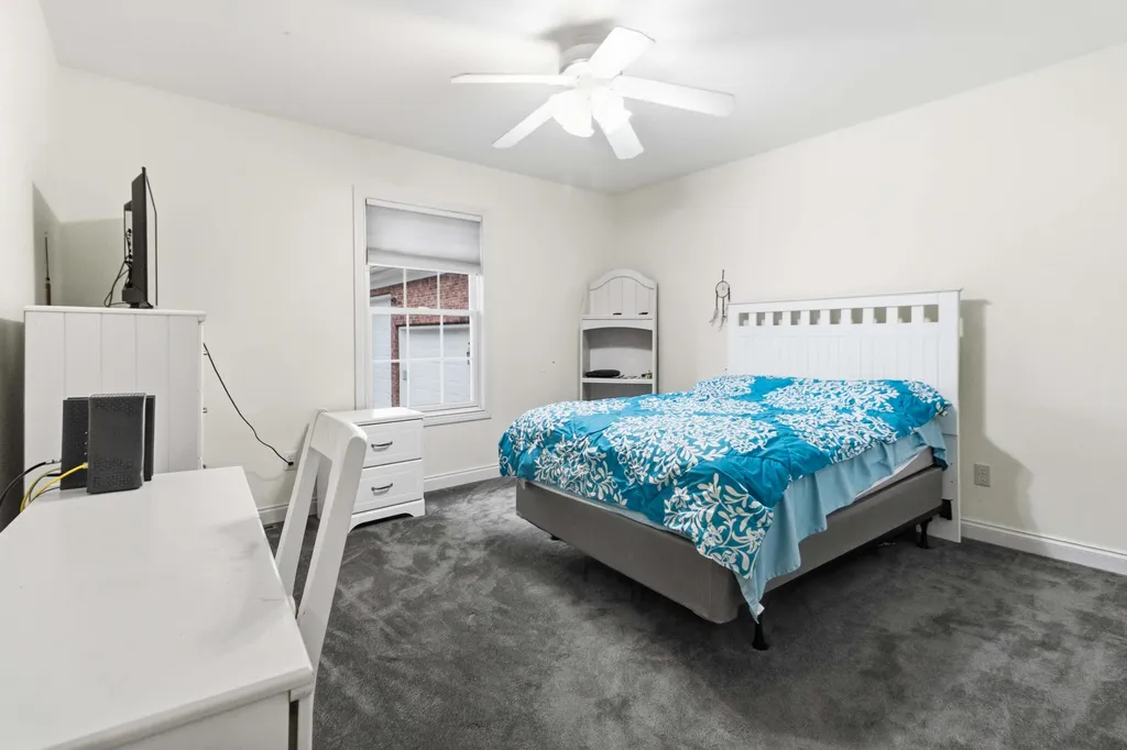 1043 Burnell Drive Berea KY 40403