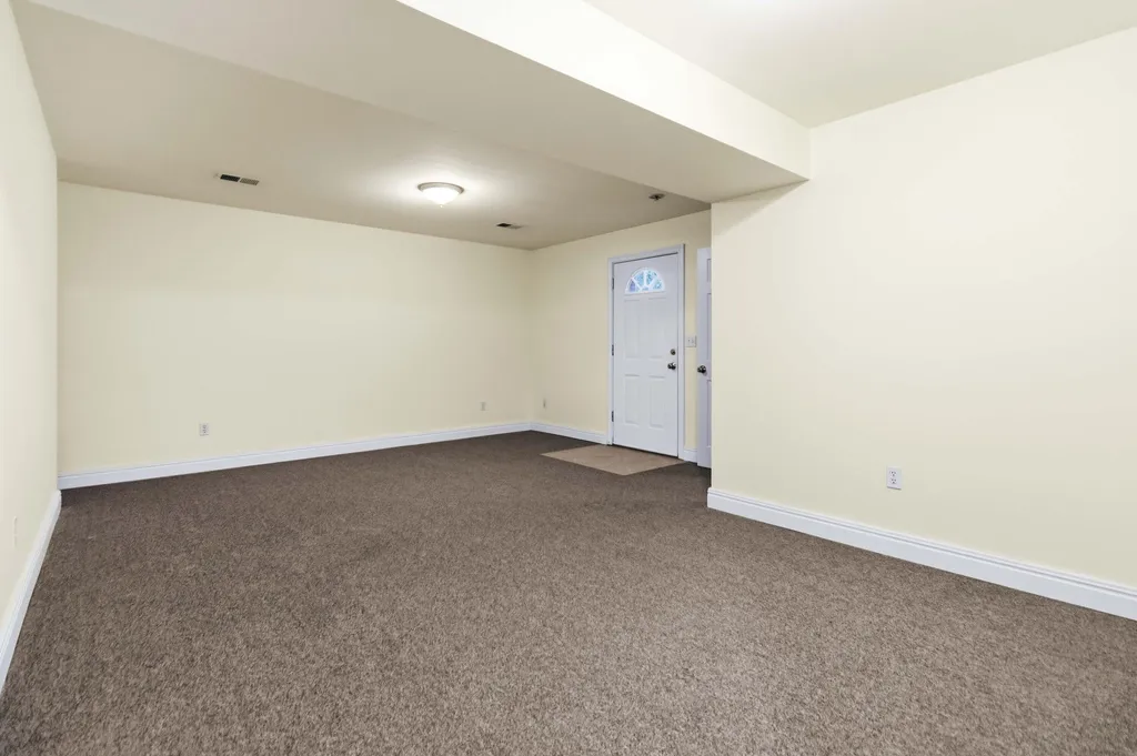 1043 Burnell Drive Berea KY 40403