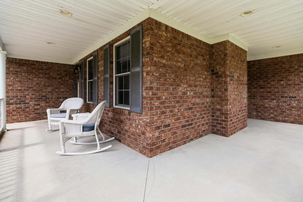1043 Burnell Drive Berea KY 40403