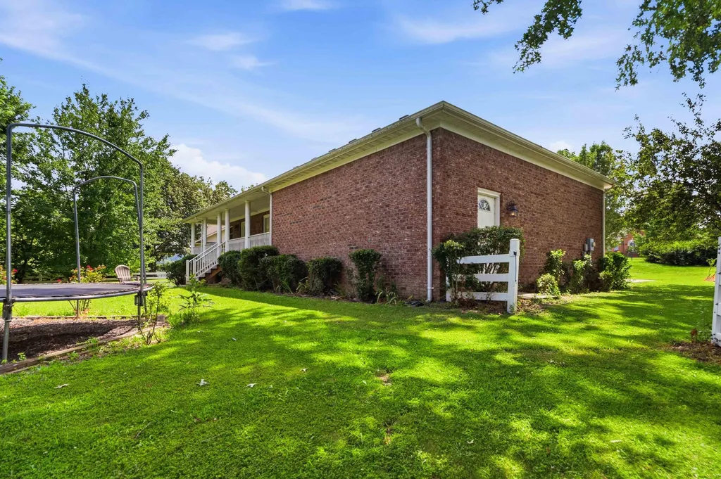 1043 Burnell Drive Berea KY 40403