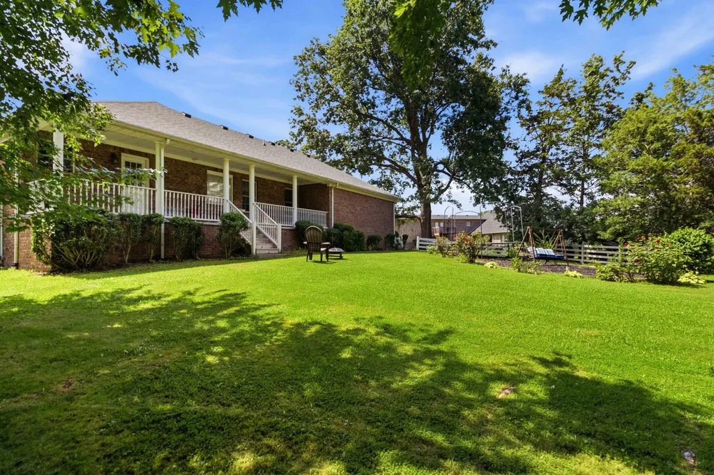 1043 Burnell Drive Berea KY 40403
