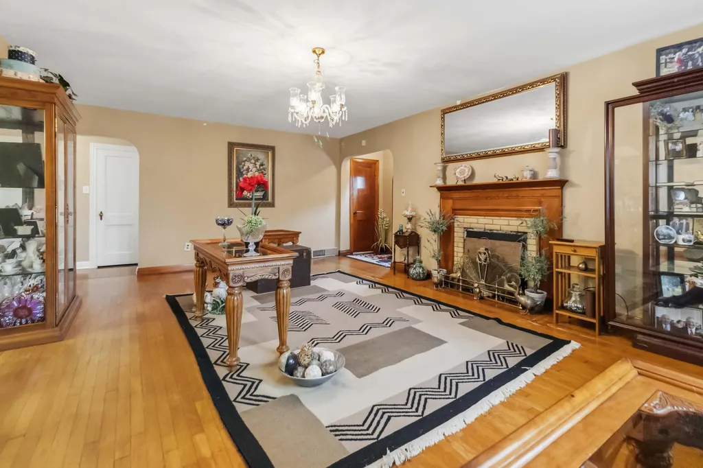 111 House Avenue Manchester KY 40962
