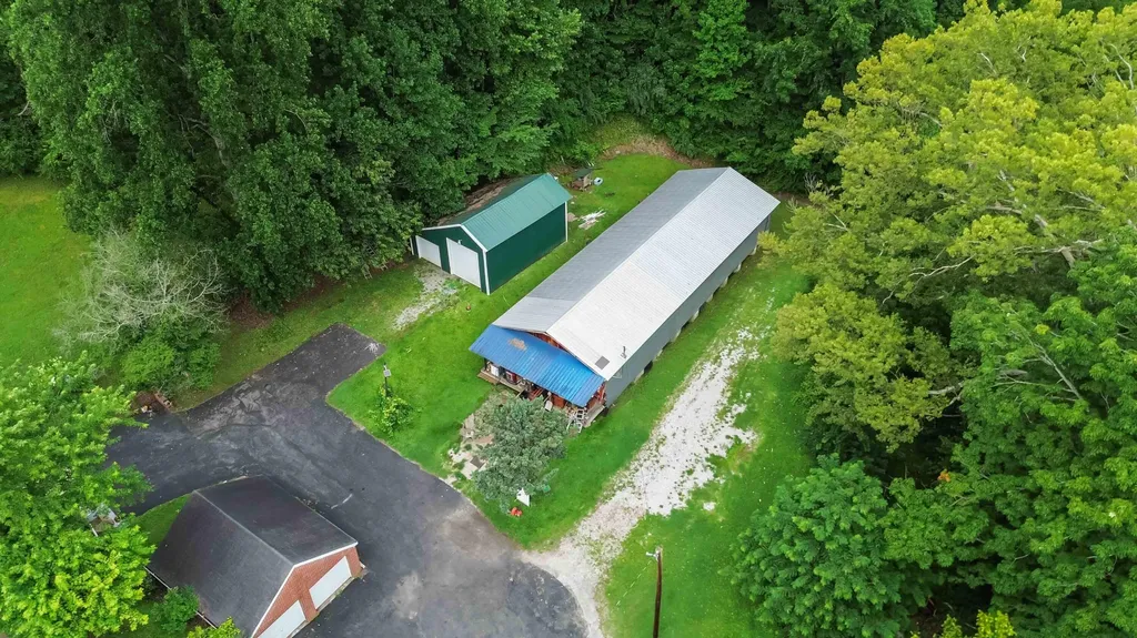 111 House Avenue Manchester KY 40962