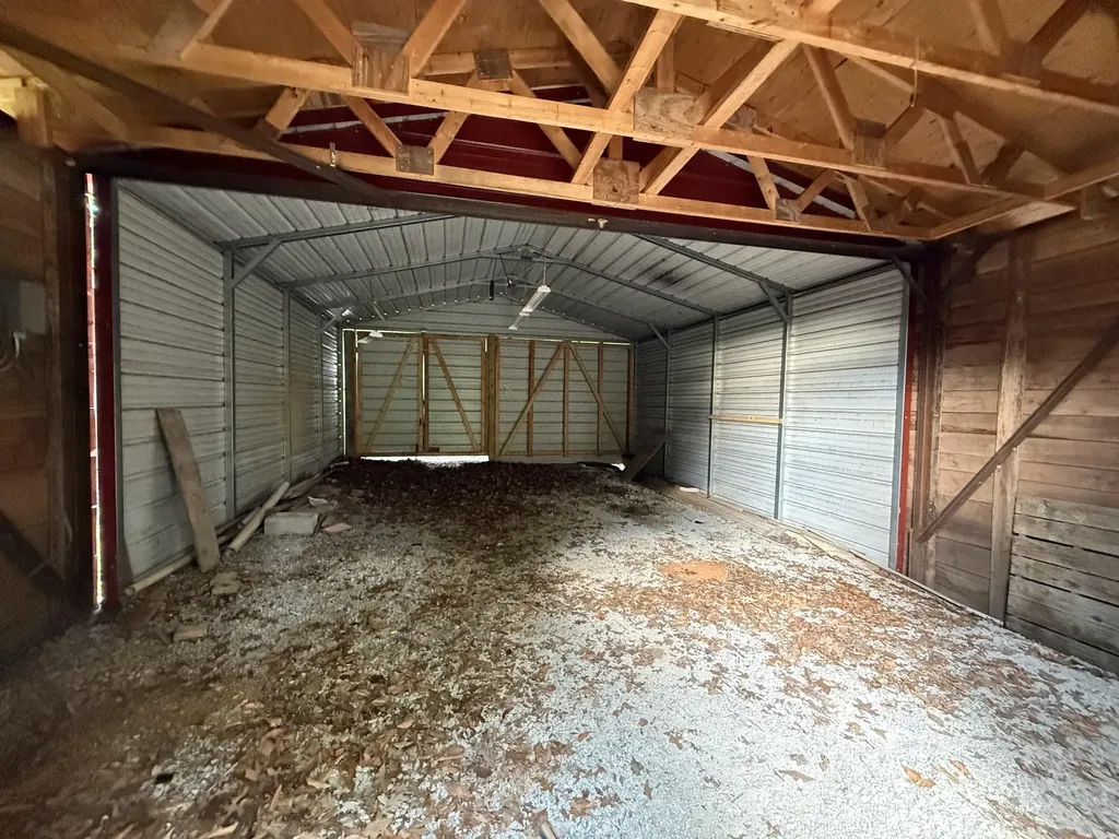 305 Hunters Paradise Road Monticello KY 42633