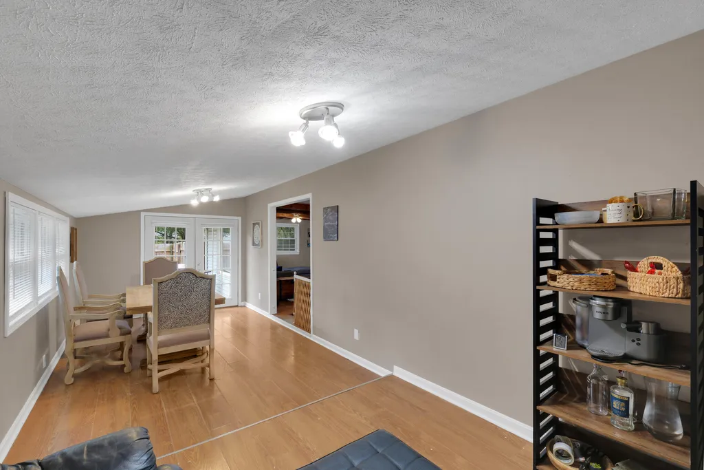 3131 Radiance Road Louisville KY 40220