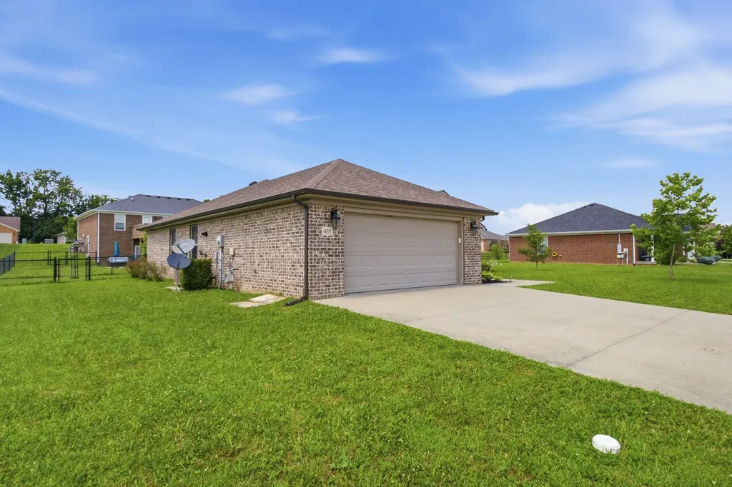 435 Southern Cross Drive Richmond KY 40475