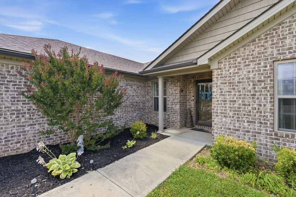 435 Southern Cross Drive Richmond KY 40475