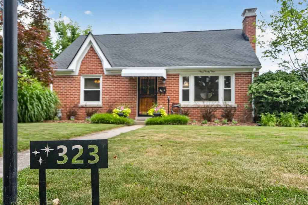 323 Stratford Drive Lexington KY 40503